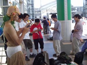 �݂�Ȑ^���ɍ��𗧂ĂĂ��镗�i